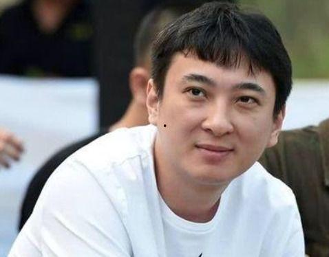 邓大嘴吃瓜,揭秘娱乐圈幕后真相