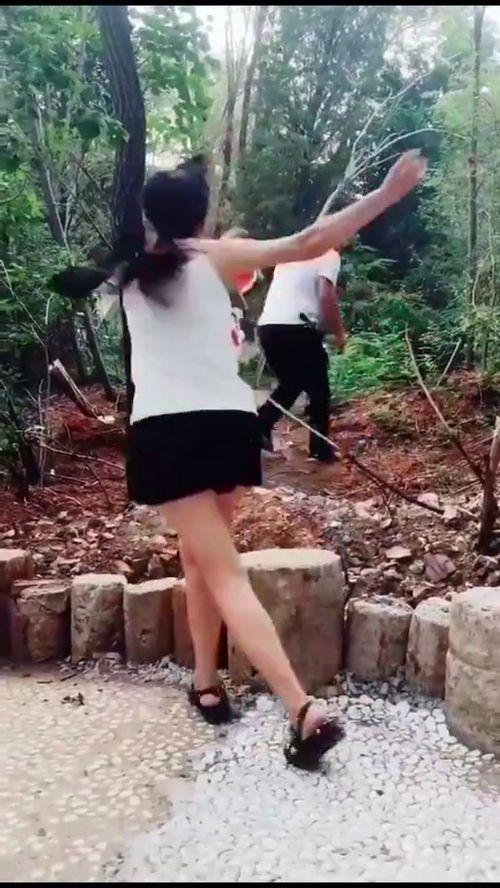 吃瓜东北老妹,揭秘吃瓜老妹的独特魅力