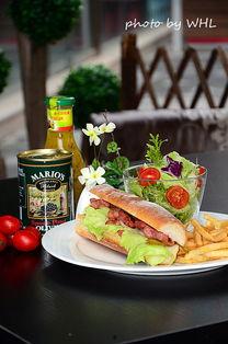 餐厅拍照吃瓜,美食与娱乐的完美融合